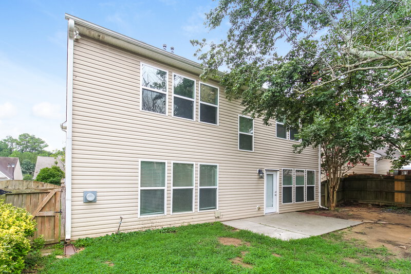 2,150/Mo, 2363 Walnut Tree Ln Buford, GA 30519 Rear View