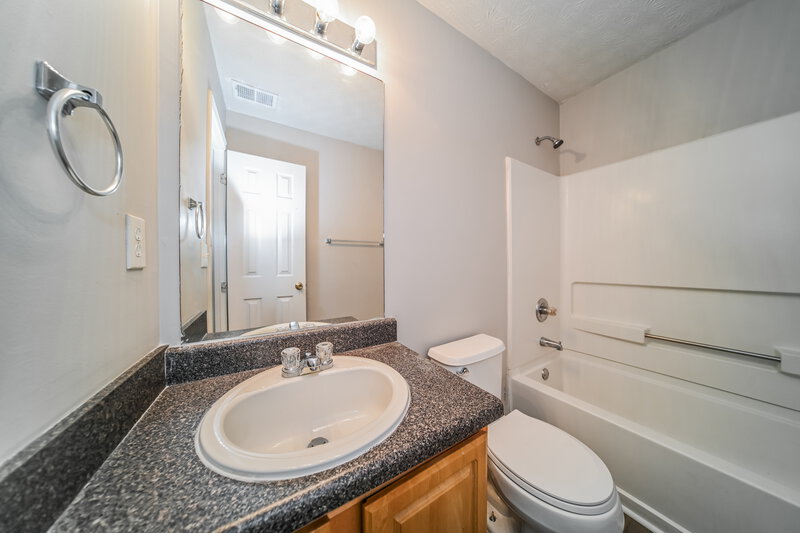 2,275/Mo, 505 Concord Ter McDonough, GA 30253 Bathroom View