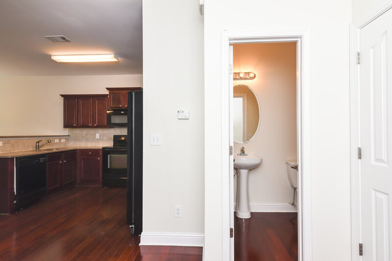 2,890/Mo, 5239 Cedar Shoals Dr Buford, GA 30519 Bathroom View 2