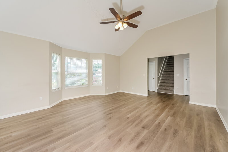 2,095/Mo, 4710 Millenium View Ct Snellville, GA 30039 Living Room View 2
