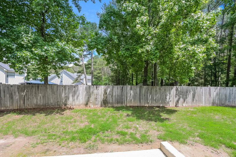 2,095/Mo, 4710 Millenium View Ct Snellville, GA 30039 Backyard View