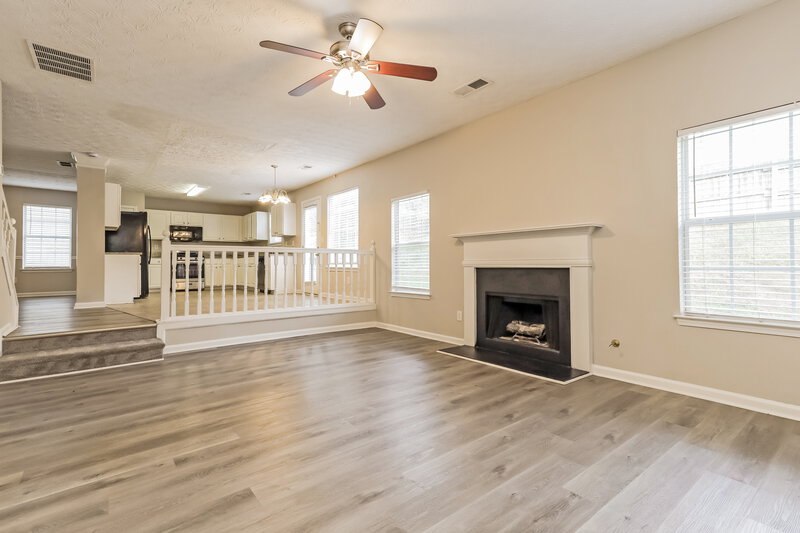 2,930/Mo, 1110 Ivey Ln McDonough, GA 30253 Living Room View
