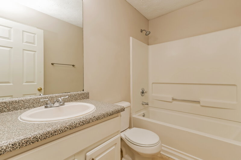 2,930/Mo, 1110 Ivey Ln McDonough, GA 30253 Bathroom View 2