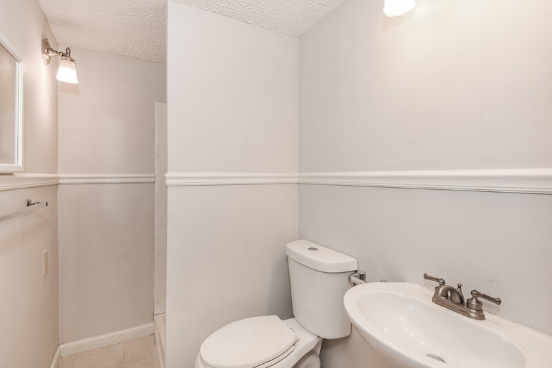 1,965/Mo, 4208 Morning Dew Dr Powder Springs, GA 30127 Bathroom View