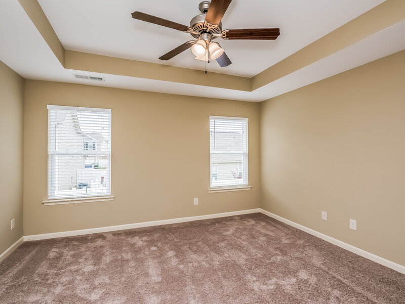 https://photos.rentprogress.com/WebPhotos/Atlanta/156723/09-MasterBed1/09-MasterBed1-md.jpg