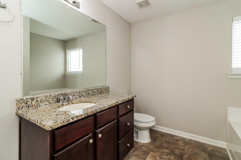 1,780/Mo, 539 Hillcrest Cir Hiram, GA 30141 Main Bathroom View