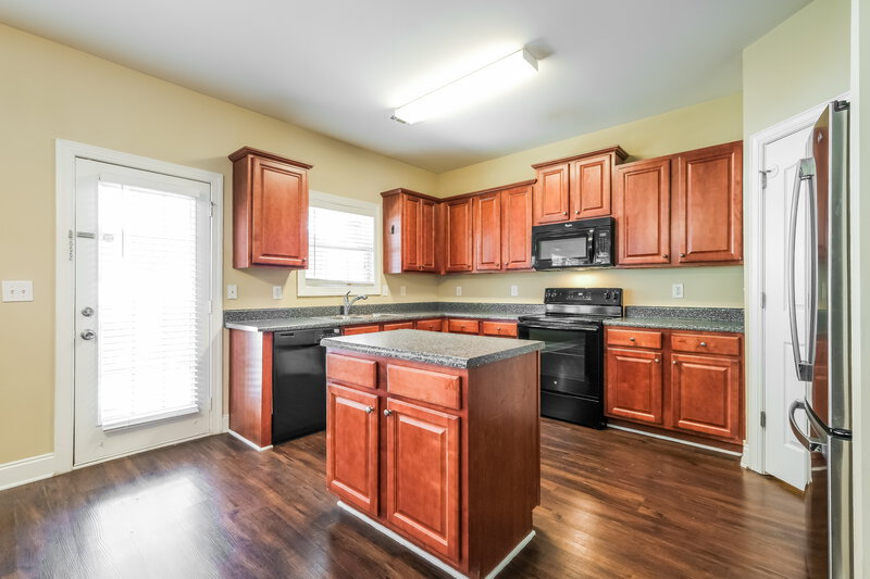 2,490/Mo, 5265 Cactus Cove Ln Buford, GA 30519 Kitchen View 2