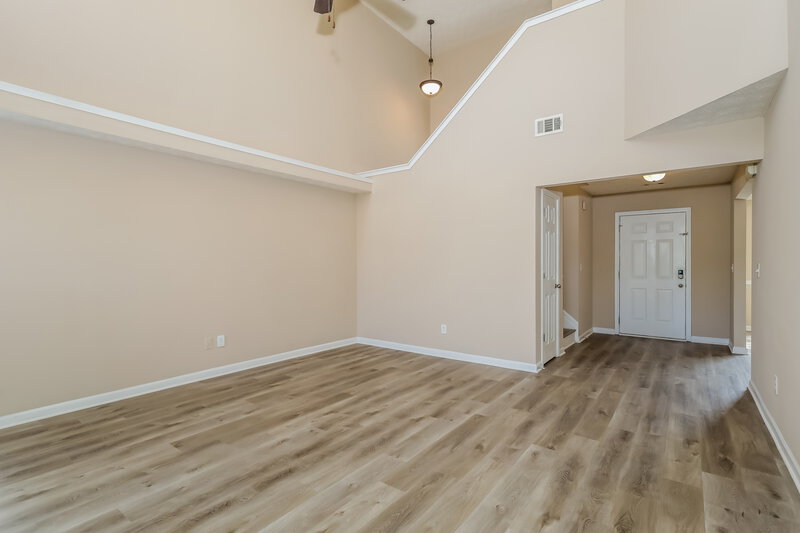 2,130/Mo, 338 Summit View Dr McDonough, GA 30253 Living Room View