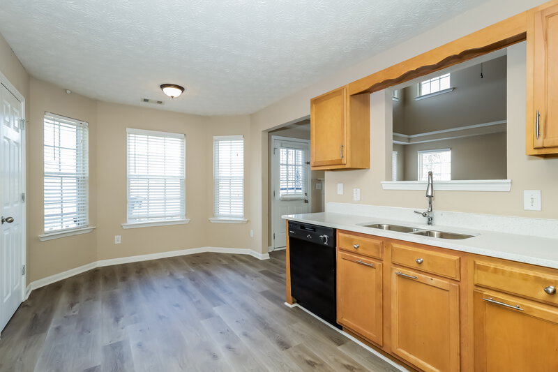 2,130/Mo, 338 Summit View Dr McDonough, GA 30253 Kitchen View 2