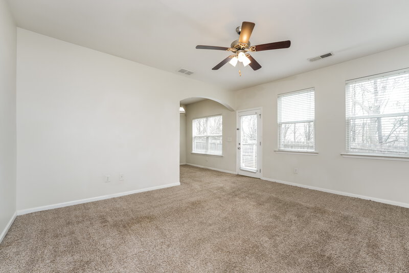 1,950/Mo, 464 Lobdale Falls Dr Lawrenceville, GA 30045 Living Room View
