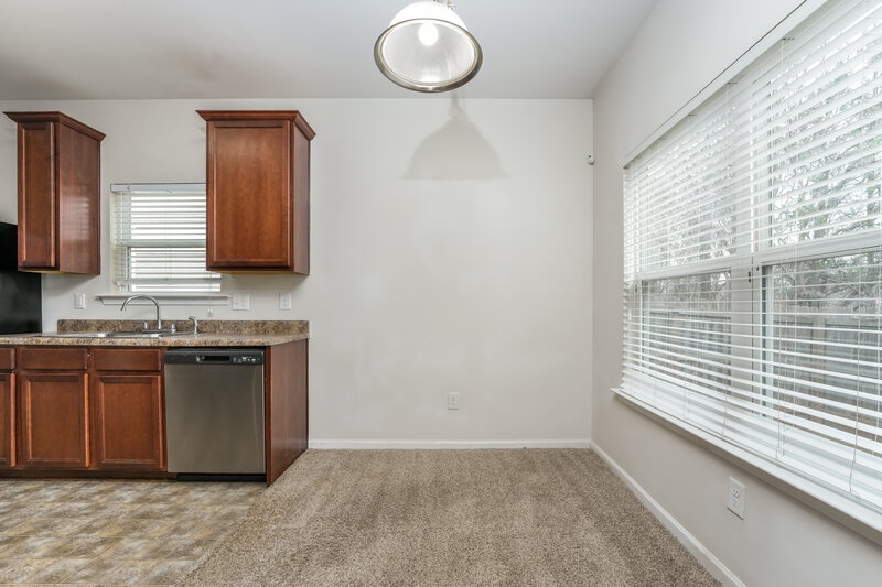 1,950/Mo, 464 Lobdale Falls Dr Lawrenceville, GA 30045 Breakfast Nook View