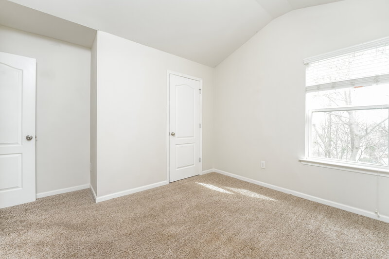 1,950/Mo, 464 Lobdale Falls Dr Lawrenceville, GA 30045 Bedroom View