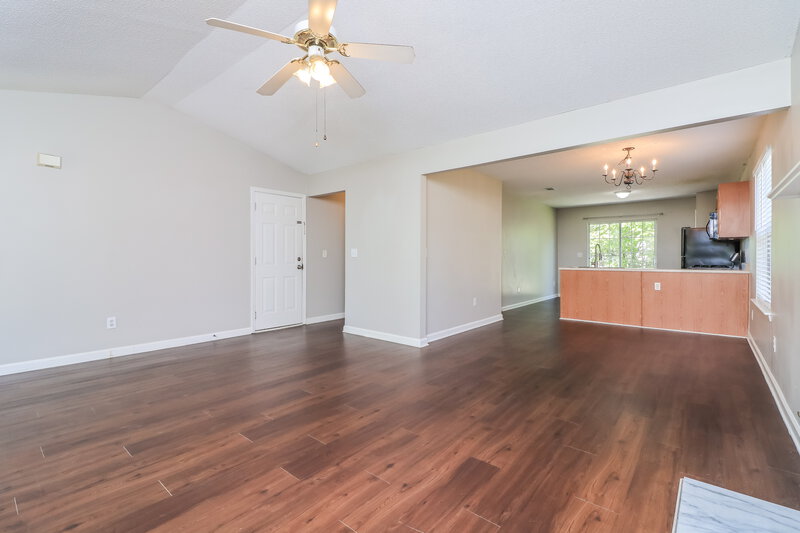 1,825/Mo, 311 Bainbridge Cir Dallas, GA 30132 Living Room View 3