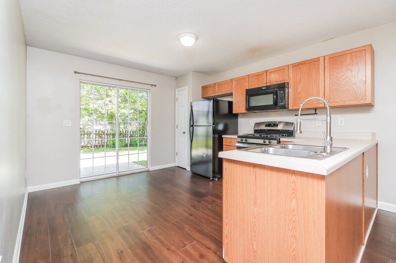 1,825/Mo, 311 Bainbridge Cir Dallas, GA 30132 Kitchen View