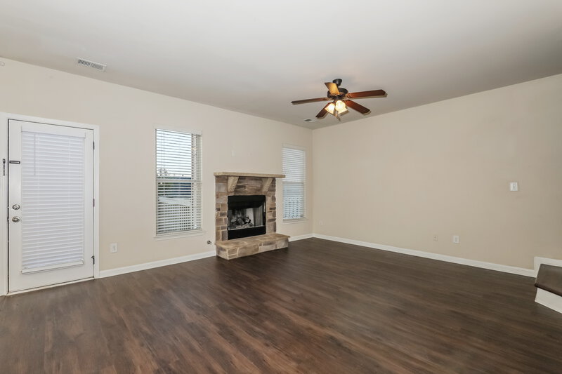 2,795/Mo, 576 Camano Way McDonough, GA 30253 Living Room View