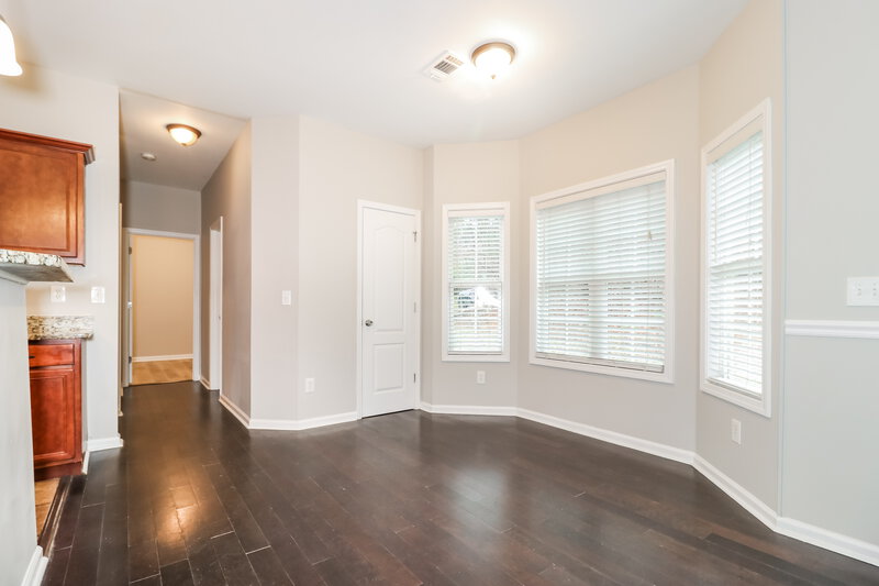 0/Mo, 2878 Suttonwood Way Buford, GA 30519 Breakfast Nook View