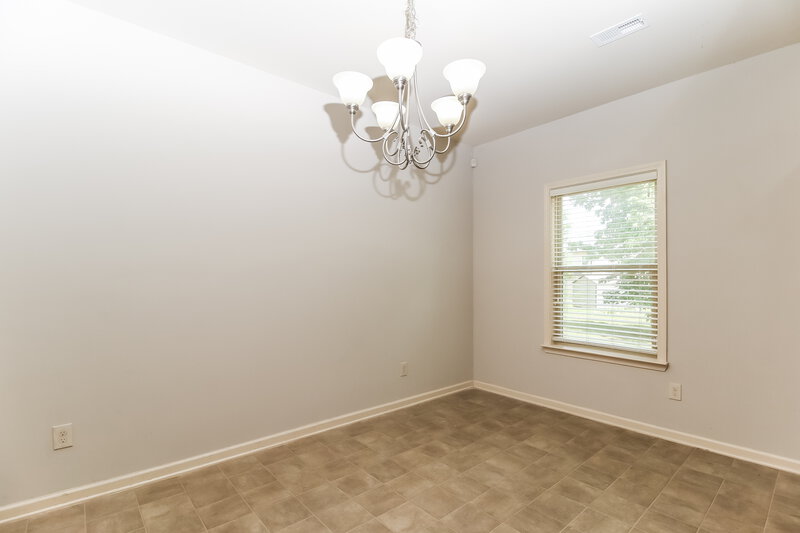 1,970/Mo, 284 Klinetop Dr McDonough, GA 30253 Dining Room View