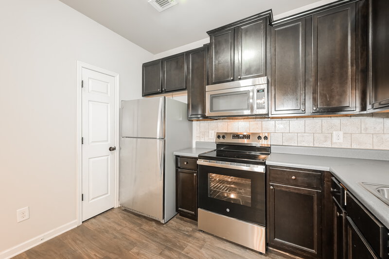 1,945/Mo, 1337 Avington Glen Way Lawrenceville, GA 30045 Kitchen View 2