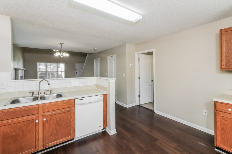1,855/Mo, 176 St Ann Cir Dallas, GA 30157 Kitchen View 3