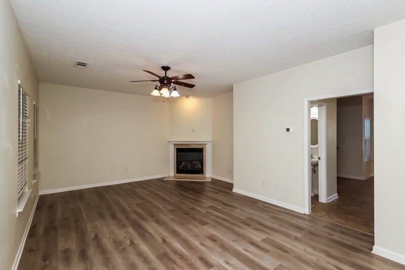 1,855/Mo, 27 Palladio Way Newnan, GA 30263 Living Room View