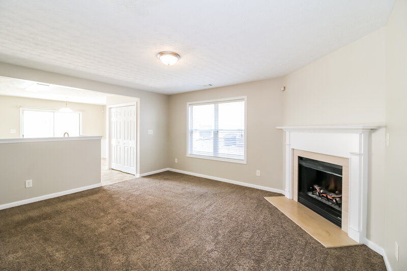 1,885/Mo, 460 Little Creek Rd Lawrenceville, GA 30045 Living Room View