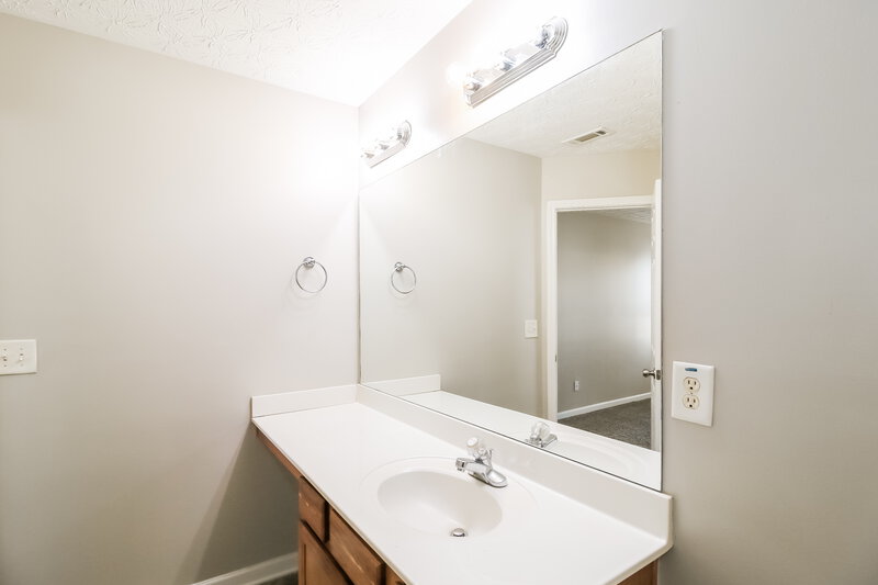 1,885/Mo, 460 Little Creek Rd Lawrenceville, GA 30045 Main Bathroom View