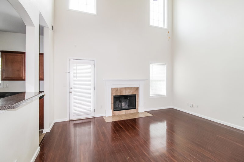 2,230/Mo, 6593 Silk Tree Pointe Braselton, GA 30517 Living Room View 2