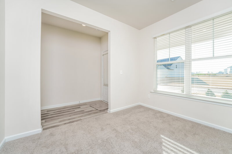 2,150/Mo, 317 Limestone Cir Conyers, GA 30013 Sitting Room View