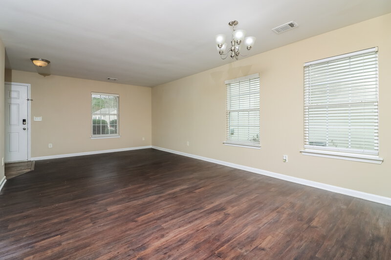 2,485/Mo, 2890 Centerglen Ln Cumming, GA 30040 Family Room View 2