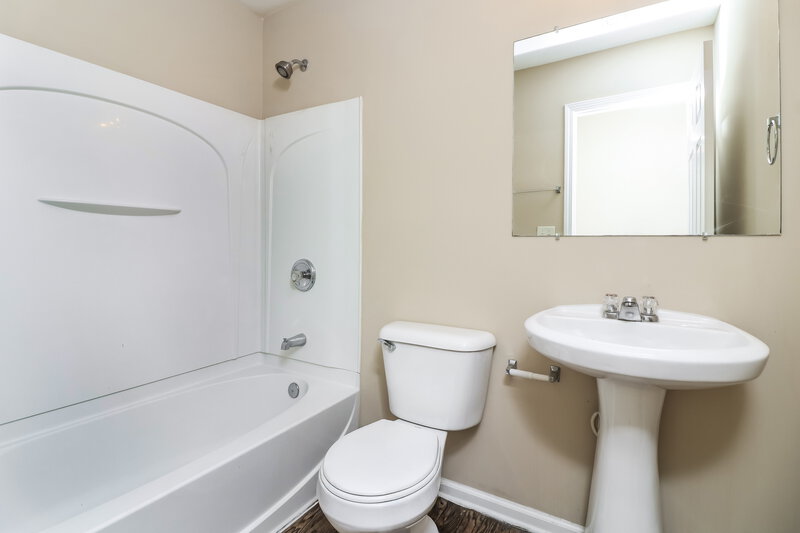 2,485/Mo, 2890 Centerglen Ln Cumming, GA 30040 Bathroom View