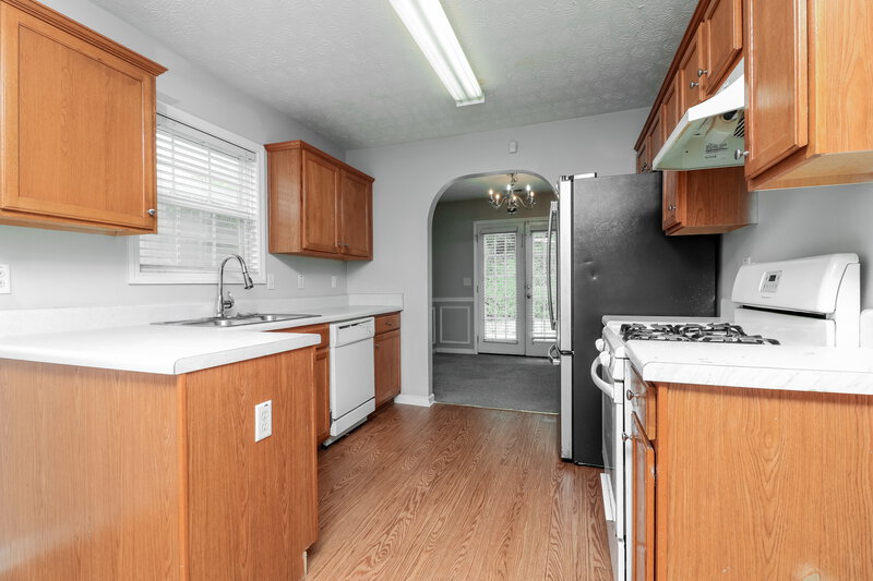 0/Mo, 226 Overlook Ct Dallas, GA 30157 Kitchen View 2