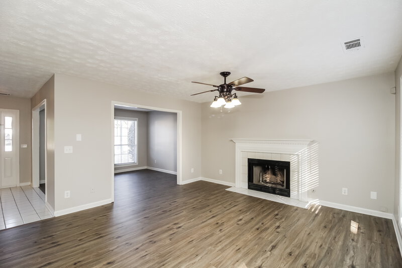 2,365/Mo, 4505 Legend Hollow Ln Powder Springs, GA 30127 Living Room View 2