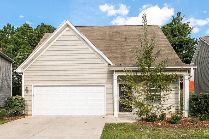 4 Bedroom House – 534 Lobdale Falls Dr, Lawrenceville, GA 30045