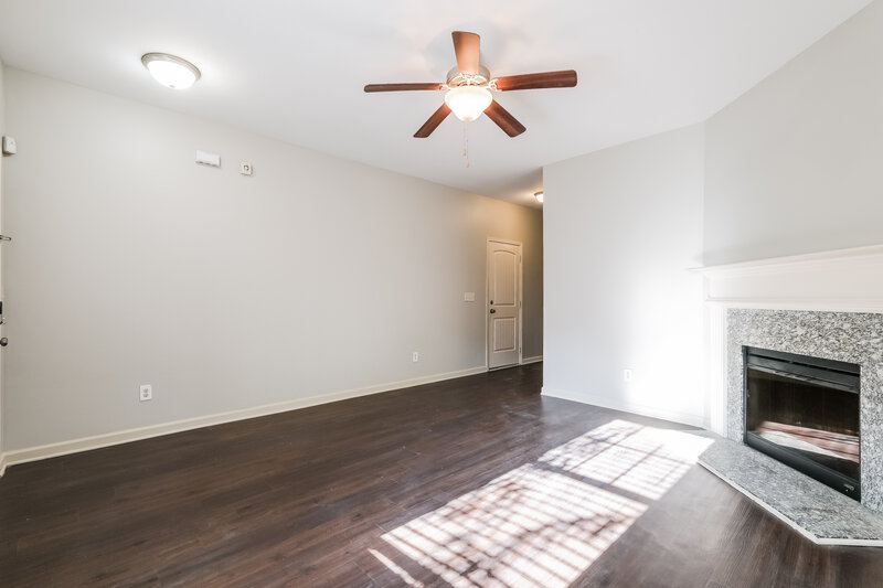 1,855/Mo, 534 Lobdale Falls Dr Lawrenceville, GA 30045 Living Room View 2