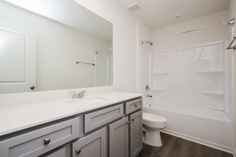 2,330/Mo, 221 Paisley Way Locust Grove, GA 30248 Bathroom View