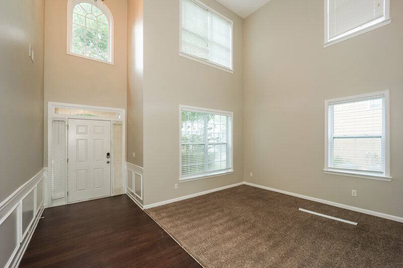 3,220/Mo, 89 Lakeshore Pkwy Newnan, GA 30263 No Caption View