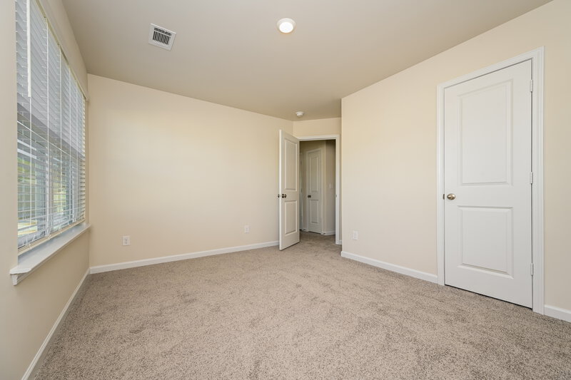 2,050/Mo, 284 Limestone Cir Conyers, GA 30013 Bedroom View 3