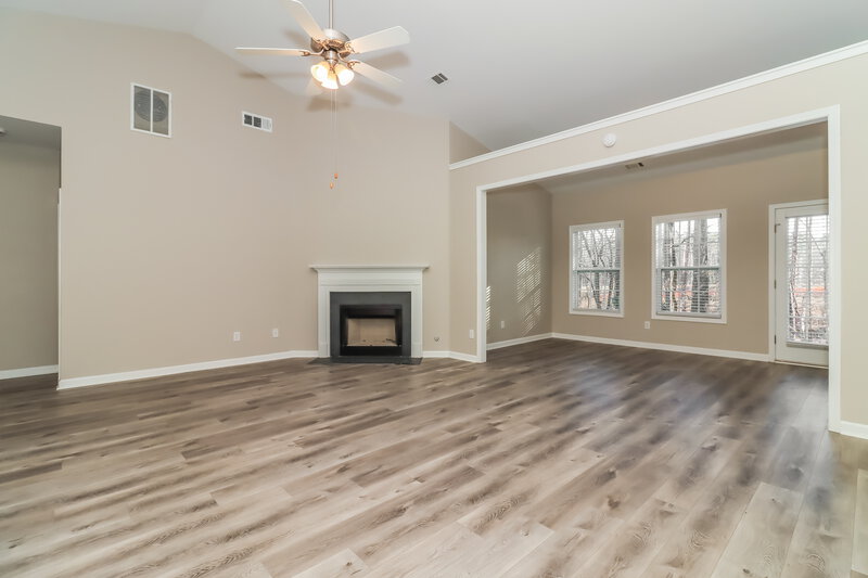 2,025/Mo, 371 Oakhaven Way Villa Rica, GA 30180 Living Room View