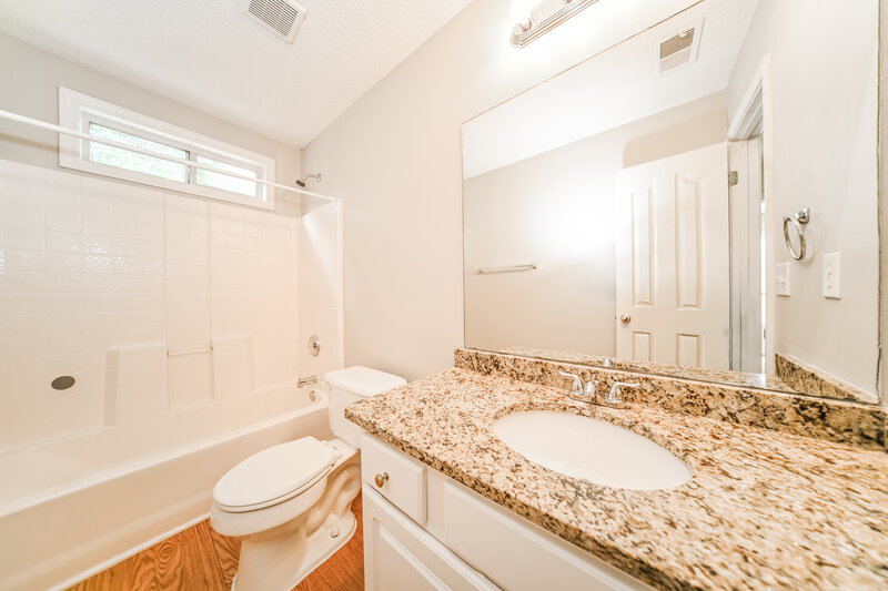 2,025/Mo, 23 Woodmere Newnan, GA 30265 Bathroom View