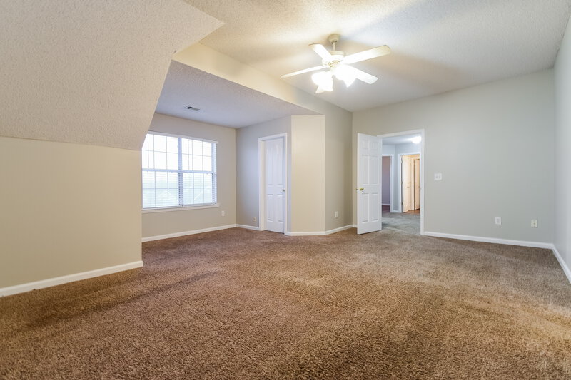 2,225/Mo, 402 Gresham Dr Stockbridge, GA 30281 Main Bedroom View 2