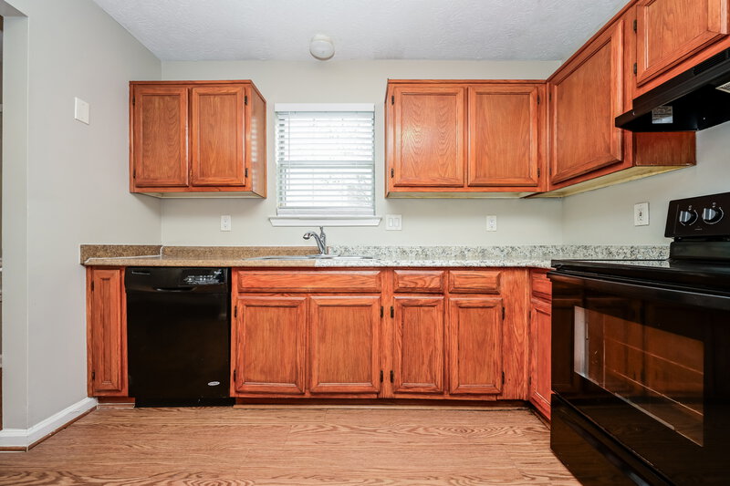 1,690/Mo, 508 Village Cir Stockbridge, GA 30281 Kitchen View