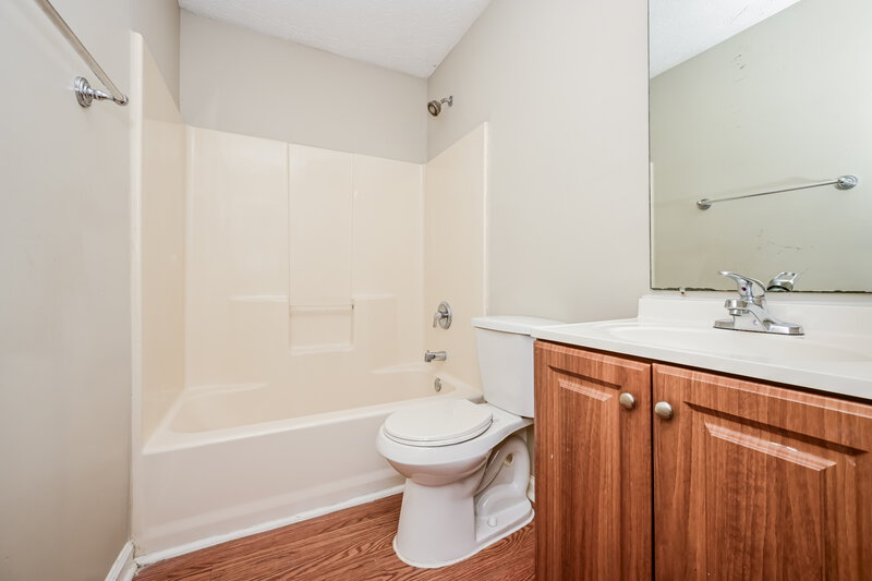 1,690/Mo, 508 Village Cir Stockbridge, GA 30281 Bathroom View