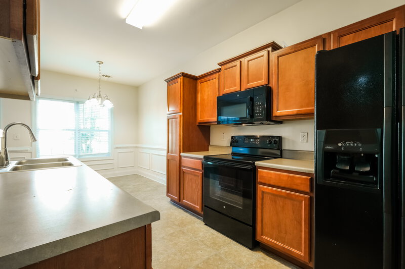 2,010/Mo, 2006 Barberry Dr Buford, GA 30519 Kitchen View