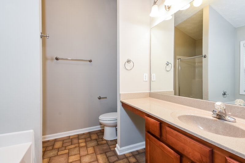 1,935/Mo, 210 Winterbury Dr Canton, GA 30114 Main Bathroom View