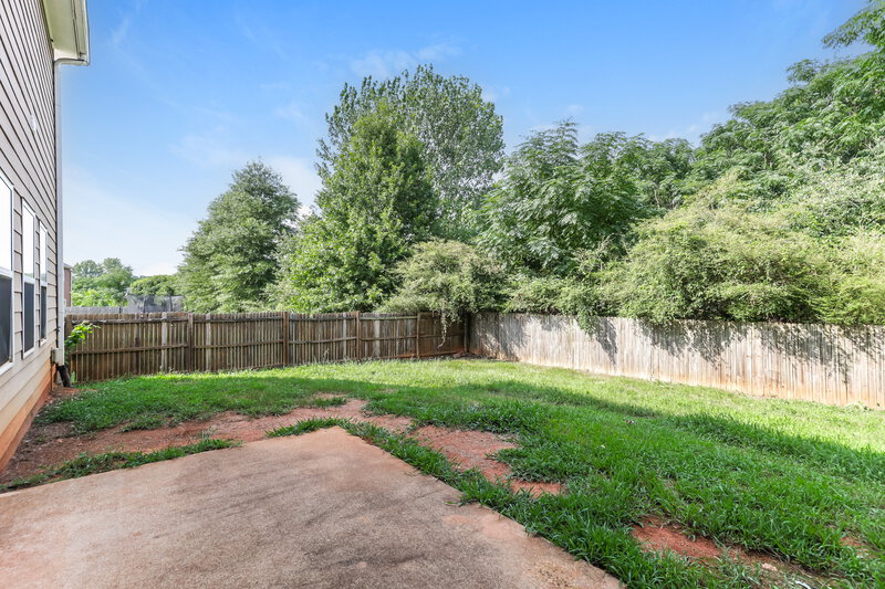 1,930/Mo, 137 Centerra Springs Dr McDonough, GA 30253 Backyard View