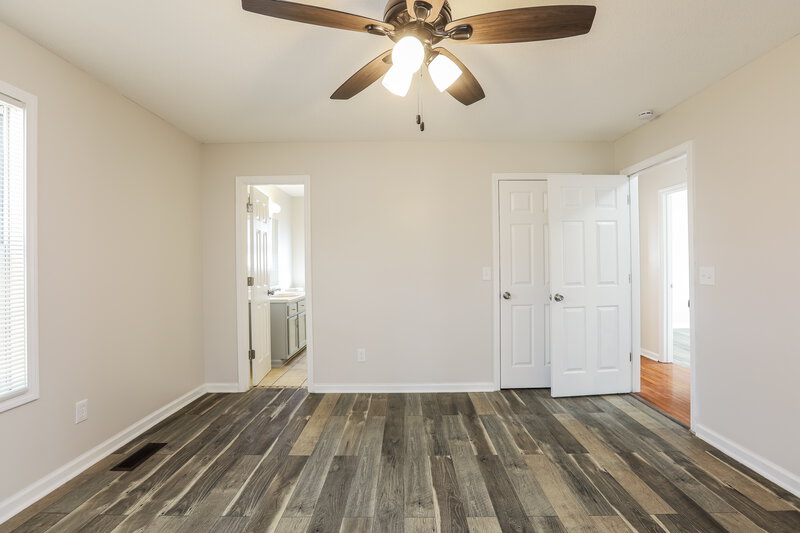 1,670/Mo, 604 Meadows Ct Villa Rica, GA 30180 Main Bedroom View 2