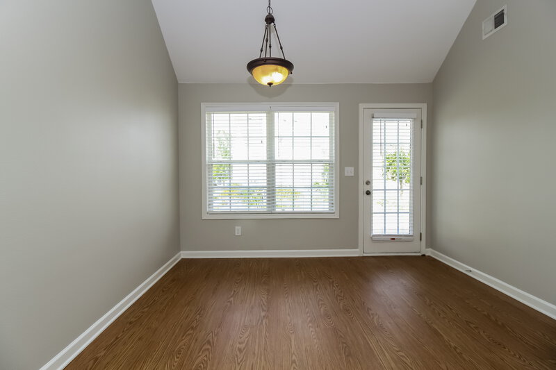 1,570/Mo, 6594 White Walnut Way Braselton, GA 30517 Dining Room View