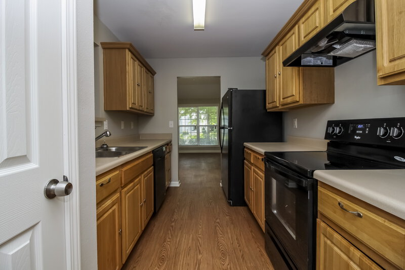 1,570/Mo, 6594 White Walnut Way Braselton, GA 30517 Kitchen View