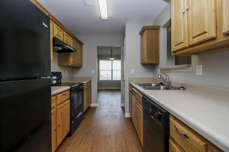 1,570/Mo, 6594 White Walnut Way Braselton, GA 30517 Kitchen View 2