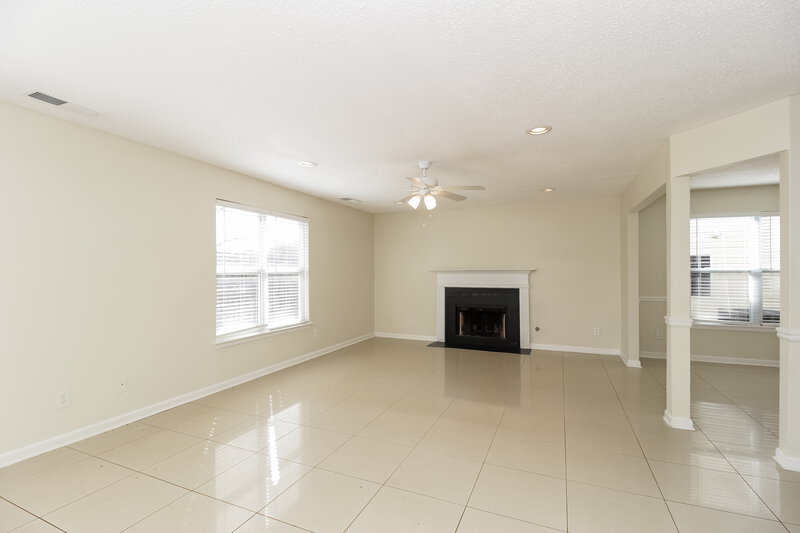 2,700/Mo, 5023 Serenity Point Ln Villa Rica, GA 30180 Living Room View